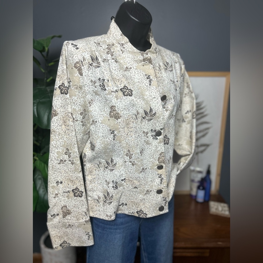 Christopher & Banks Floral Button-Up Jacket Metallic Silver - Picture 3 of 9